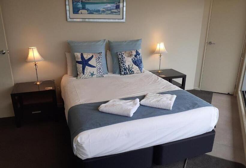 דירת פנטהאוז 1 חדרי שינה, Esplanade Apartments