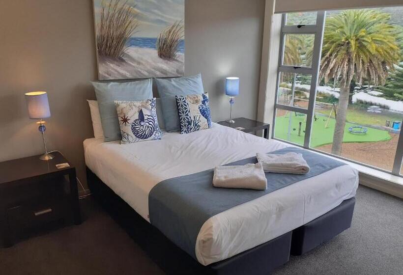 דירת פנטהאוז 1 חדרי שינה, Esplanade Apartments