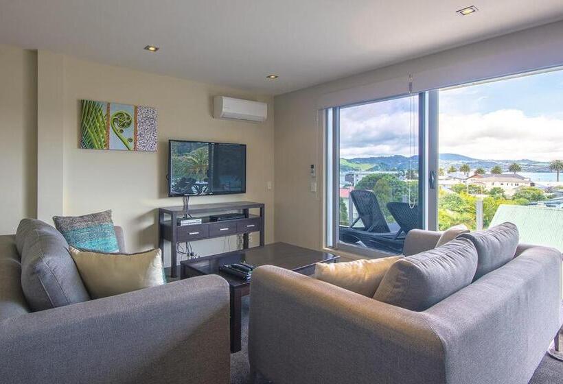 דירת 3 חדרים נוף לים, Esplanade Apartments