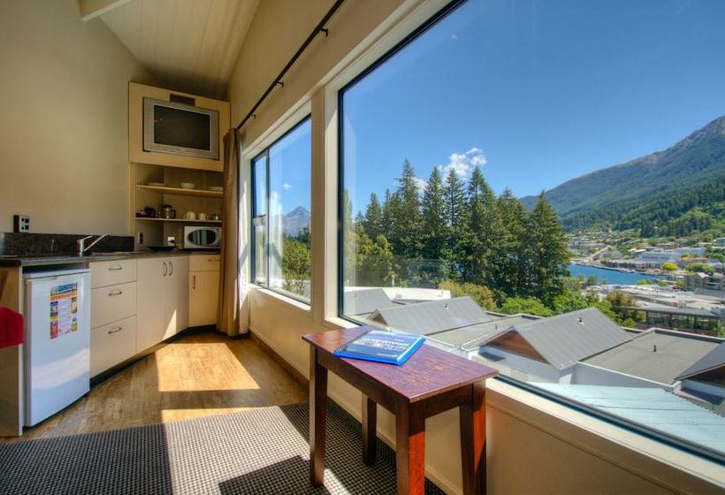 行政套房, Four Seasons Motel