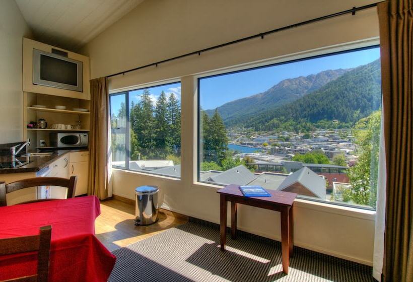 行政套房, Four Seasons Motel