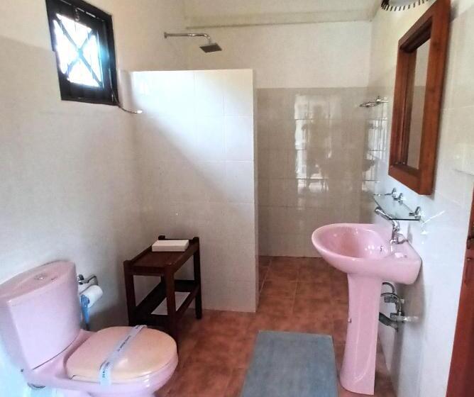Номер Deluxe, Blue Eyes Inn
