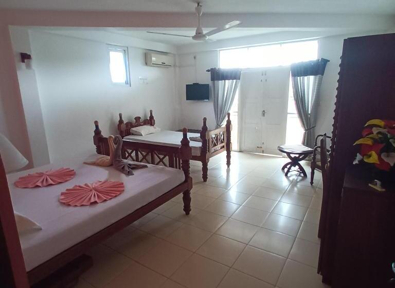 带海景的复工套房, Blue Eyes Inn