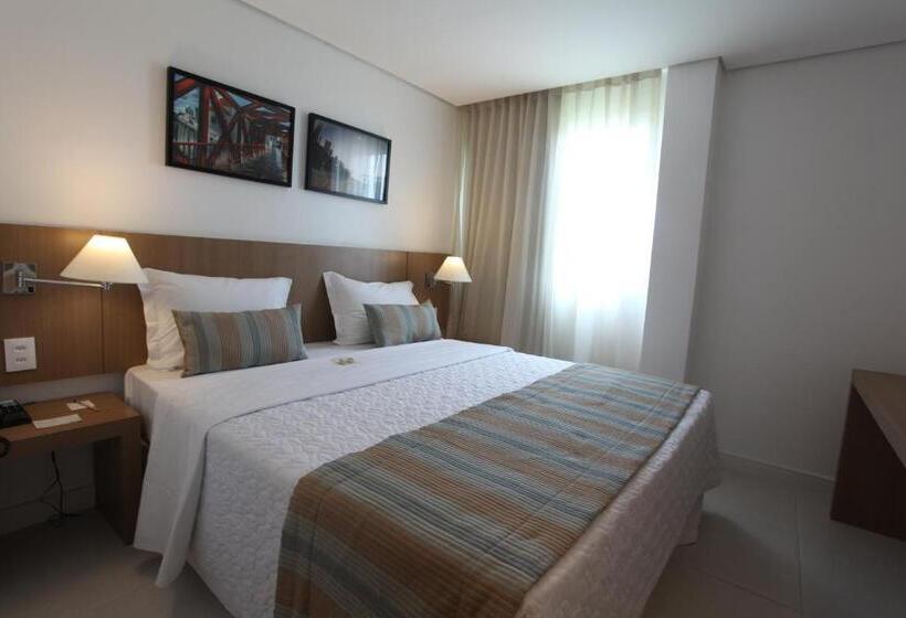 标准间, Crocobeach