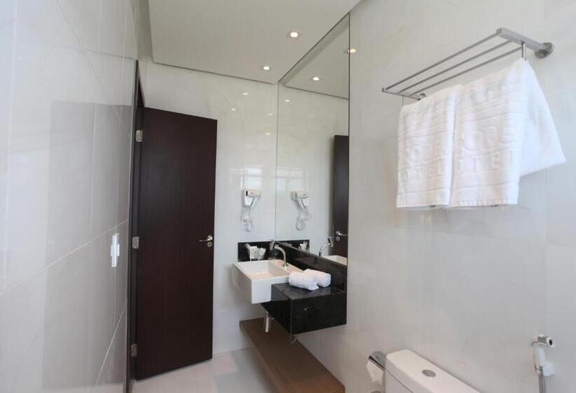 套房侧面可观海景, Crocobeach