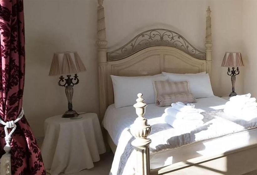 غرفة سوبيريور, Mellington Hall Country House