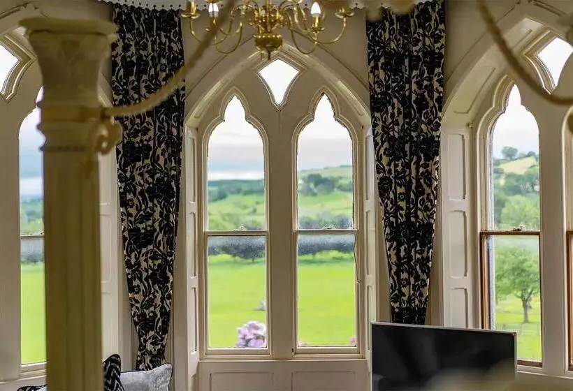 デラックススイート, Mellington Hall Country House