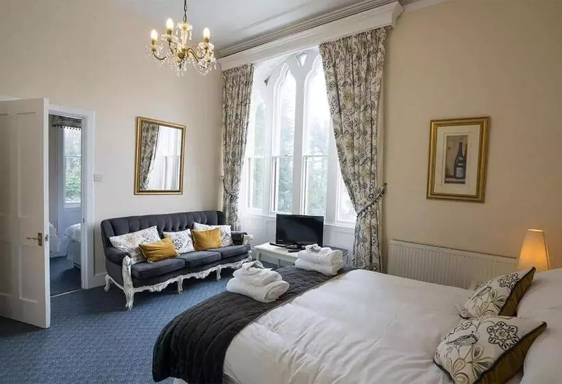 スタンダード４人部屋, Mellington Hall Country House