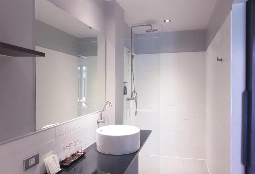 Quarto Familiar, Naina Resort & Spa   Sha Extra Plus