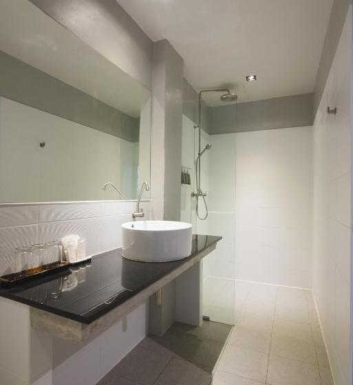 Quarto Familiar, Naina Resort & Spa   Sha Extra Plus