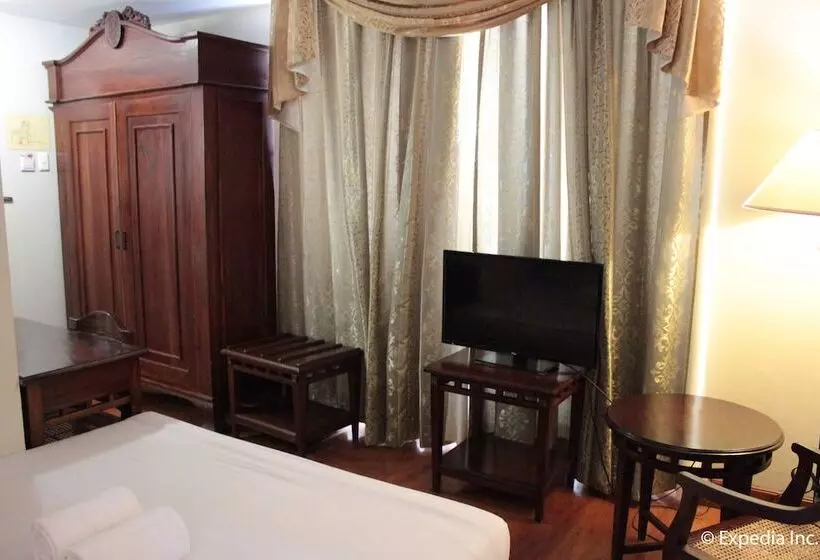 اتاق سوپریور, Salcedo De Vigan