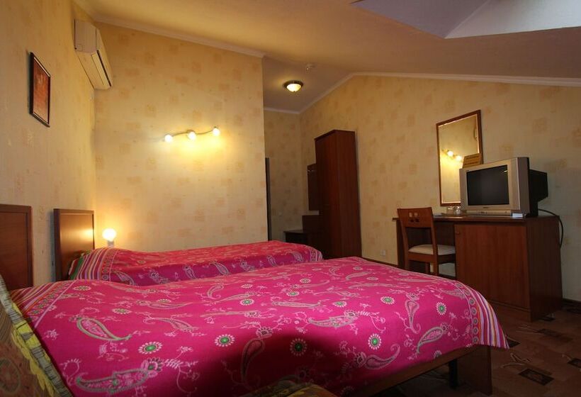 Номер Стандарт, Strana Magnoliy