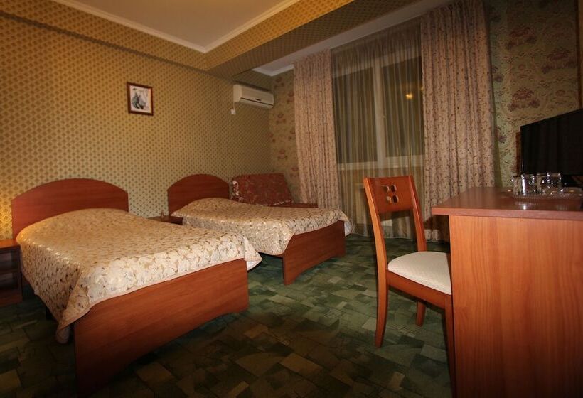 Номер Стандарт, Strana Magnoliy