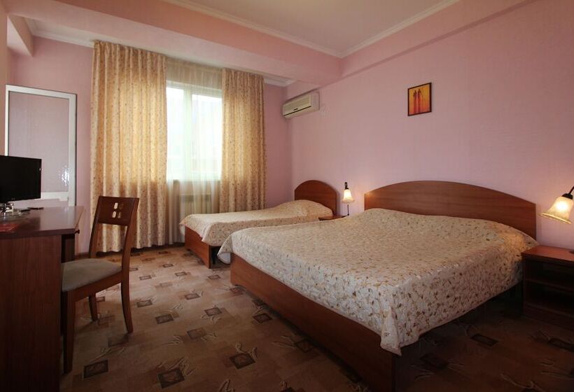 Номер Стандарт Трехместный, Strana Magnoliy