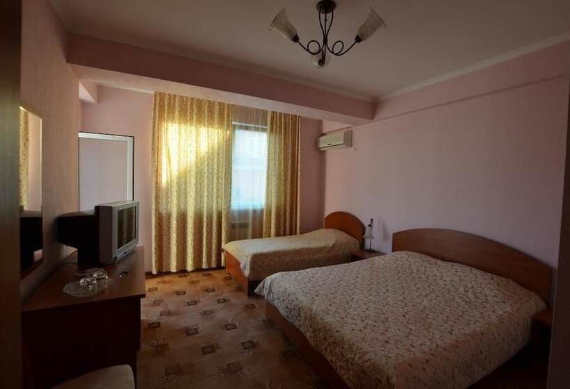 Номер Стандарт Трехместный, Strana Magnoliy