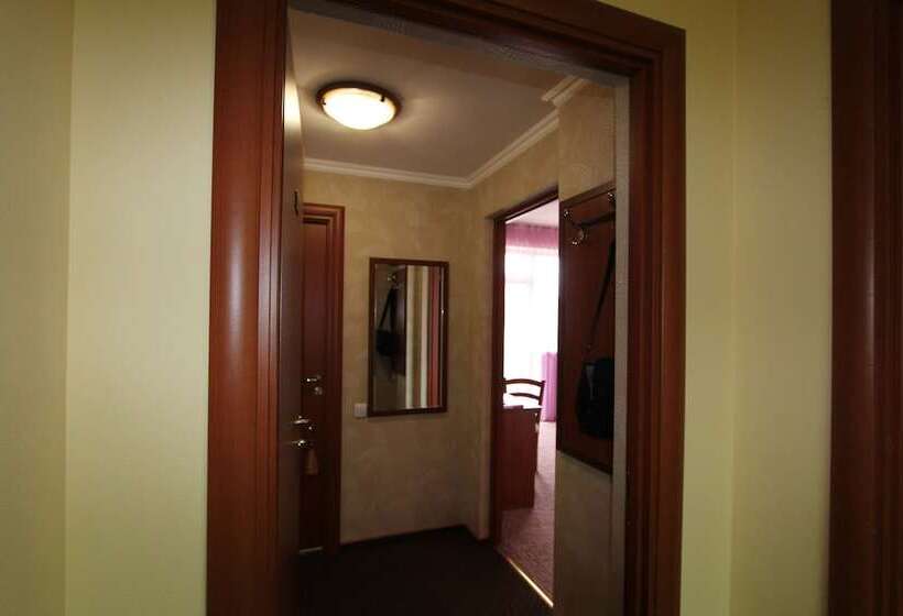 Люкс, Strana Magnoliy