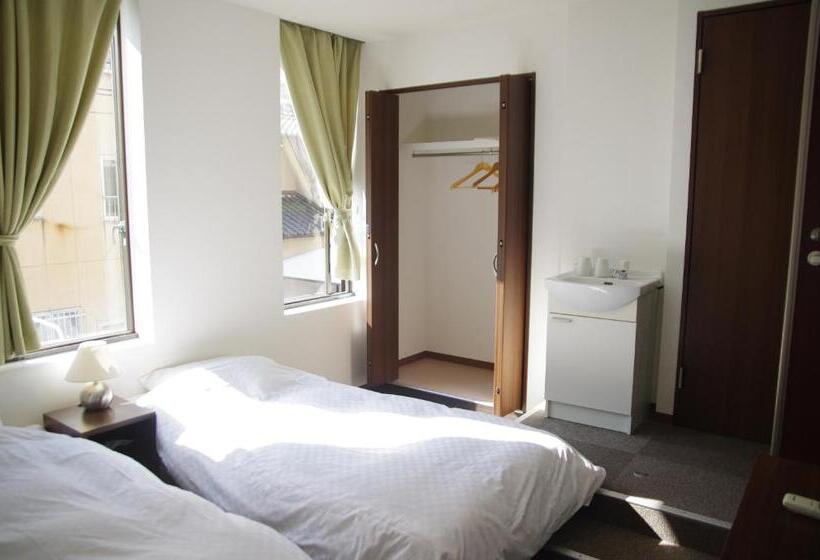 Camera Standard Bagno Condiviso, Suminoyu