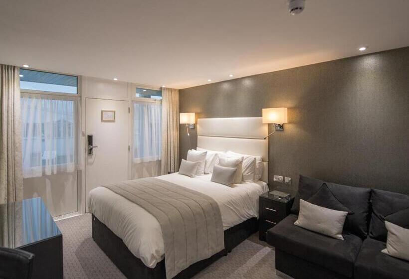 Номер Стандарт Вид на Сад, The Barnstaple