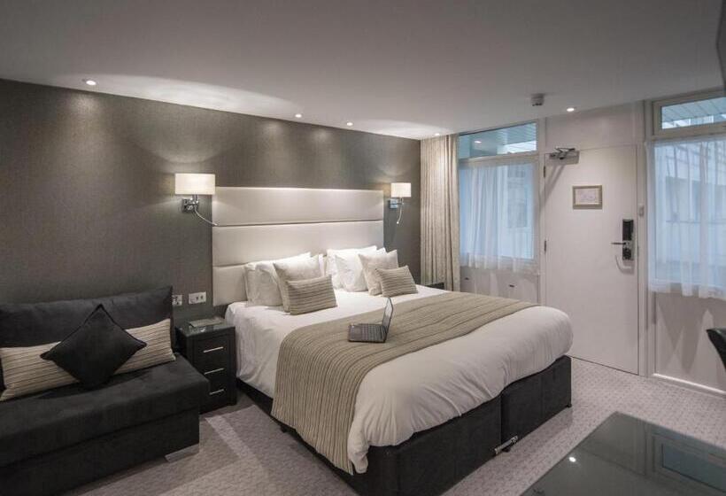 Номер Стандарт Вид на Сад, The Barnstaple