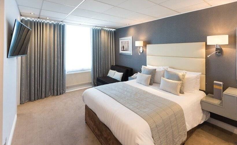 Семейный Номер, The Barnstaple