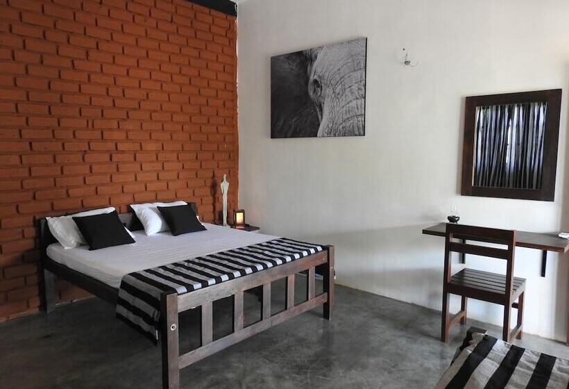 Номер Стандарт Трехместный, The Elephant Pass  Yala