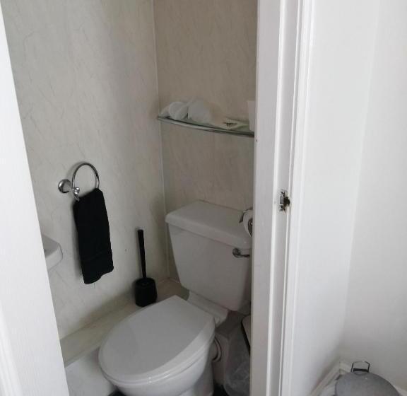 חדר פרמיום, The Garnett