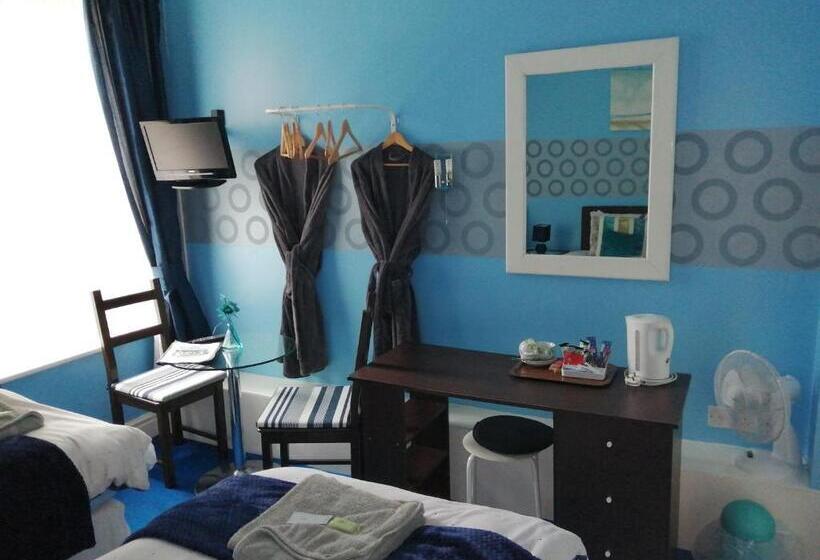 חדר סטנדרט, The Garnett