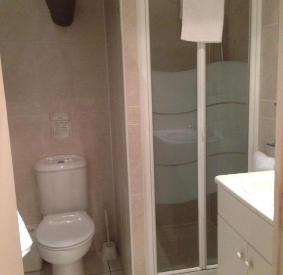 クラシックルーム, The Ivy House