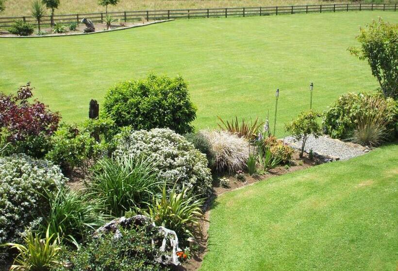 סוויטה נוף להרים, The River Lodge