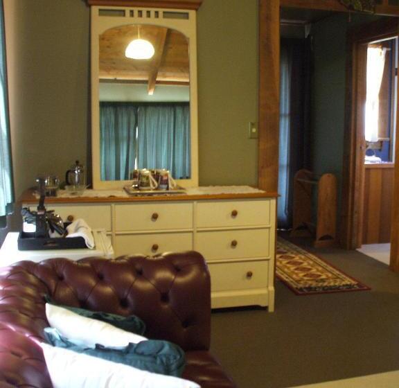 סוויטה נוף להרים, The River Lodge