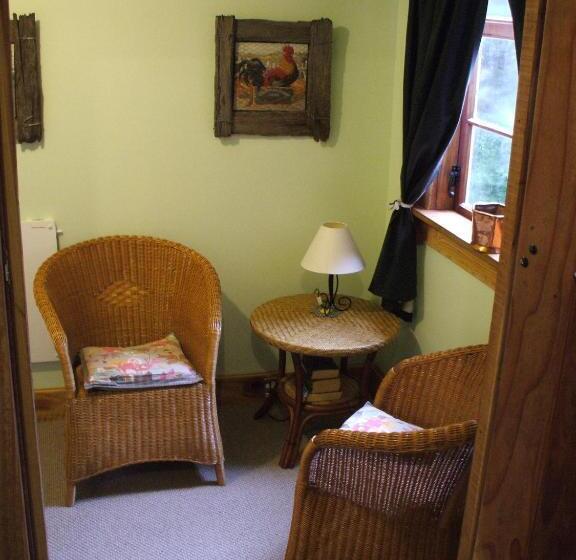 סוויטה, The River Lodge