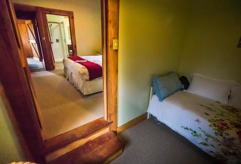 Sviitti, The River Lodge