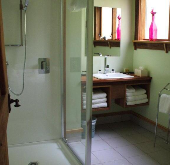 סוויטה, The River Lodge