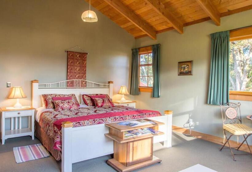 Люкс Вид на Горы, The River Lodge