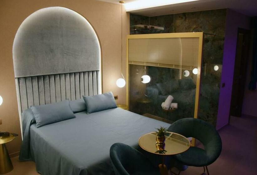 ジュニアスイート, Vogue