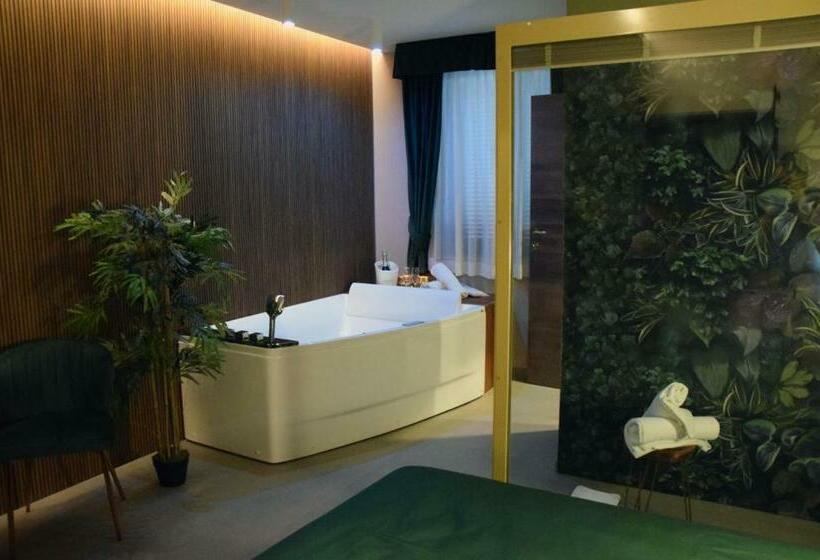 ジュニアスイート, Vogue