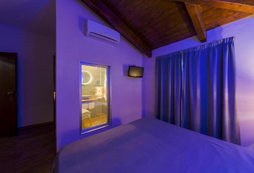 スタンダードルーム, Vogue