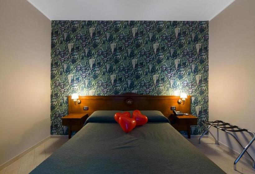 ジュニアスイート, Vogue