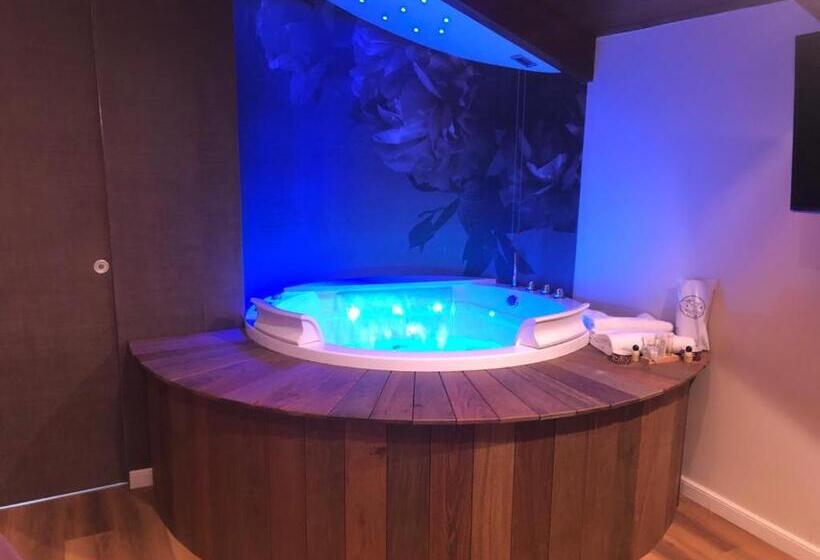 キングサイズベッドのスタンダードルーム, Vogue