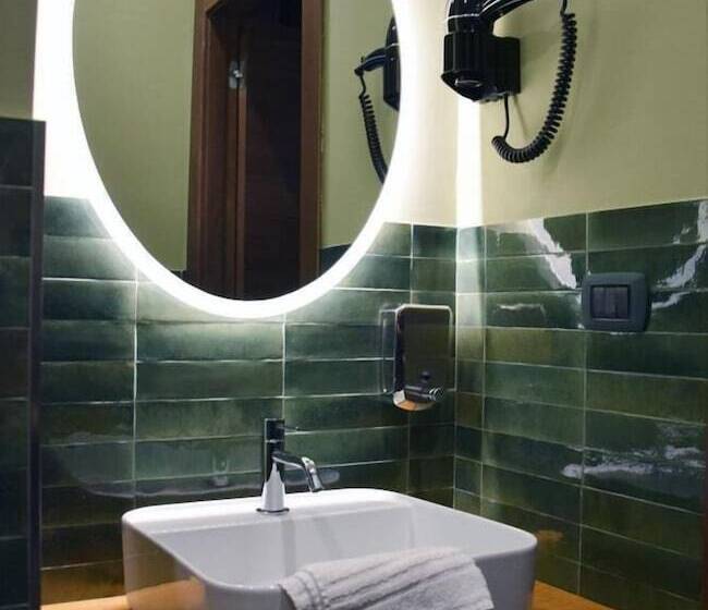 スタンダードルーム, Vogue