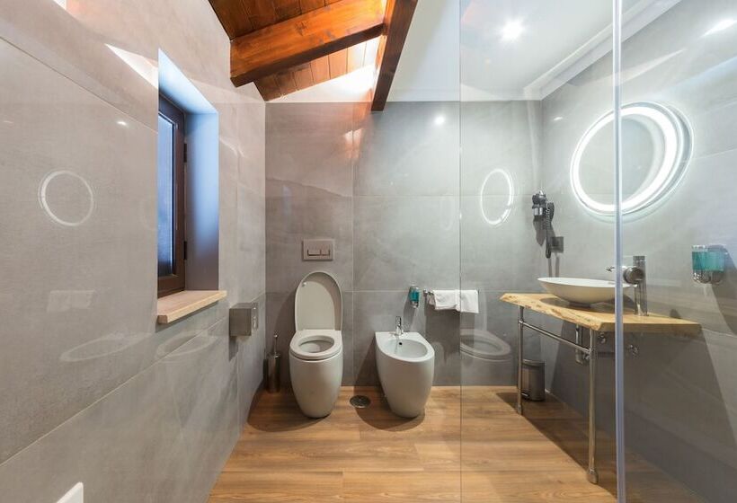 スタンダードルーム, Vogue