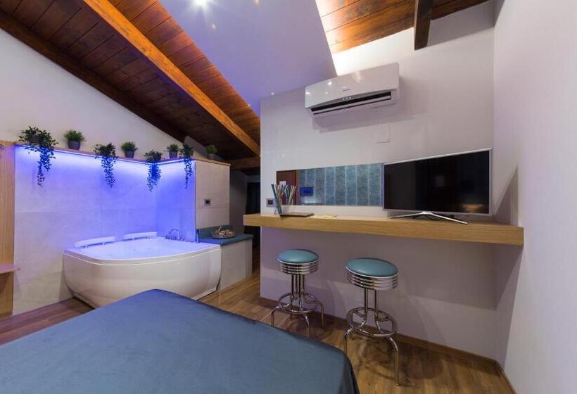 ジュニアスイート, Vogue