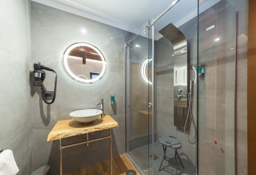 スタンダードルーム, Vogue