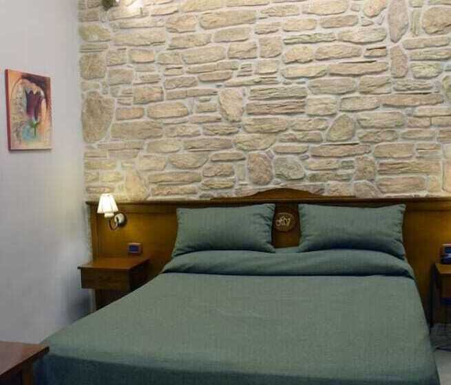 スタンダードルーム, Vogue