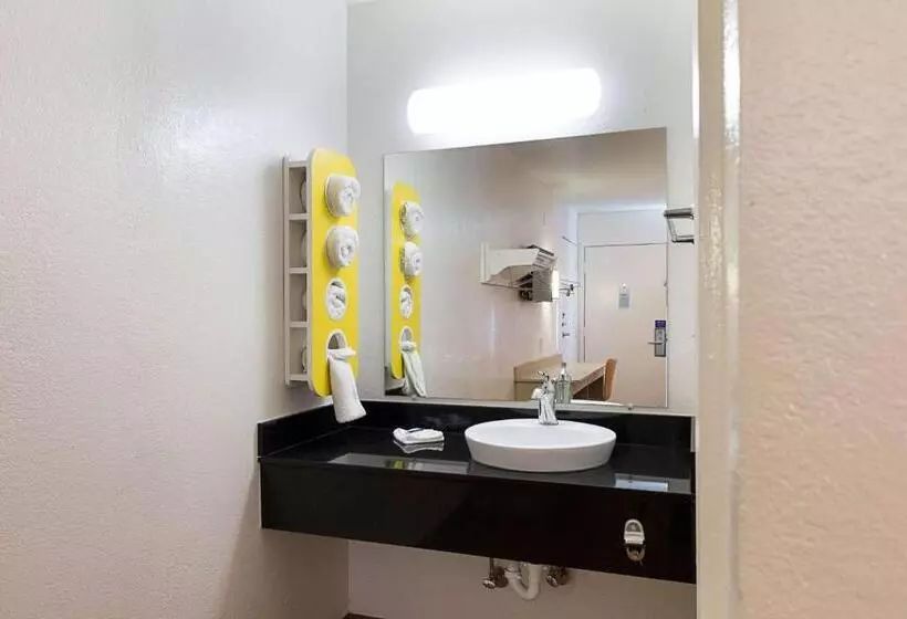 اتاق استاندارد چهار تخته, Motel 6mcallen, Tx