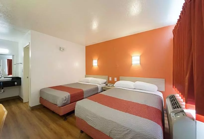 اتاق لوکس, Motel 6mcallen, Tx