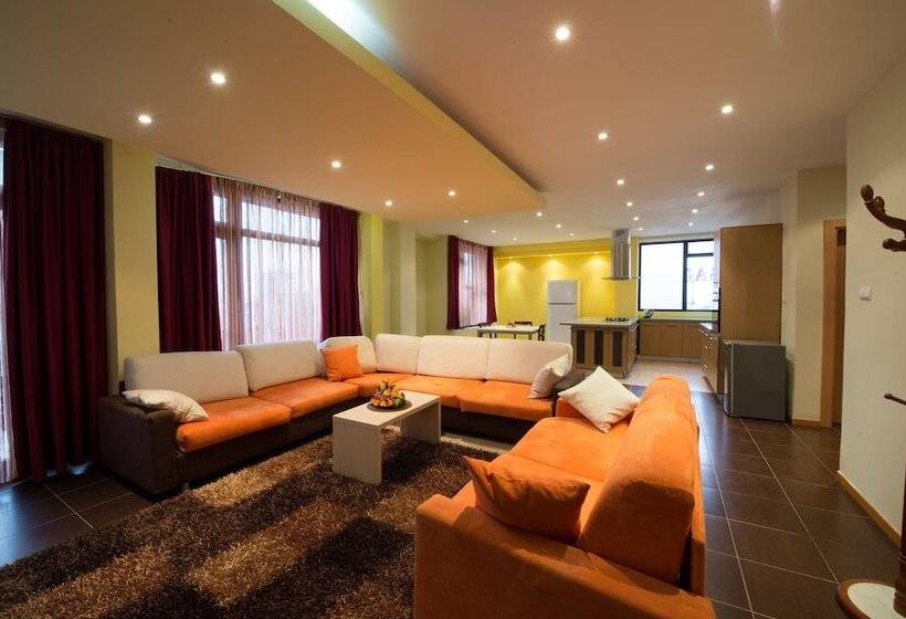 سوئیت کلاسیک, Reliance Hotel Apartment