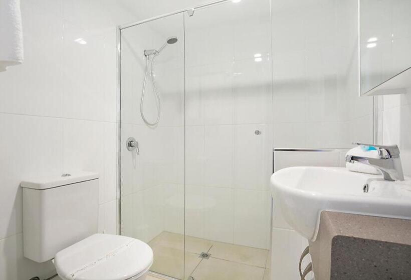 オーシャンビューバルコニー付きワンベッドルームアパートメント, Voyager Resort