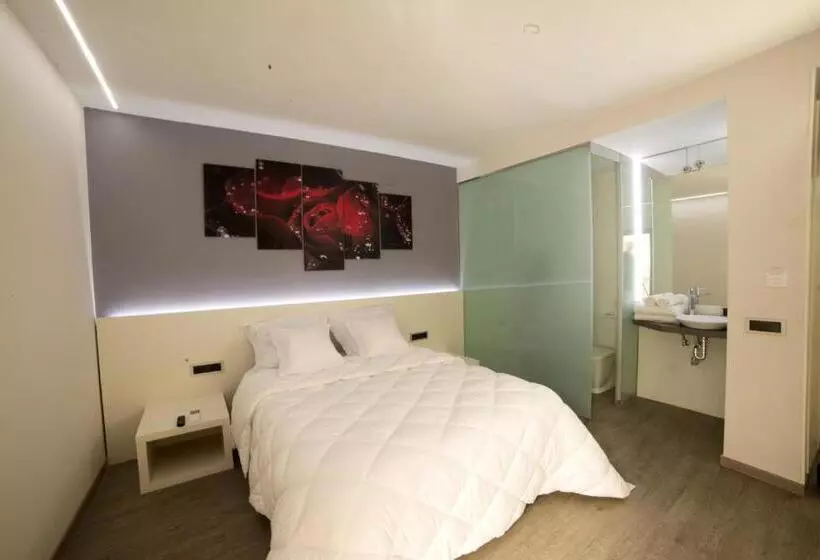 اتاق لوکس با بالکن, Alcalá Del Jucar Hotel Pelayo