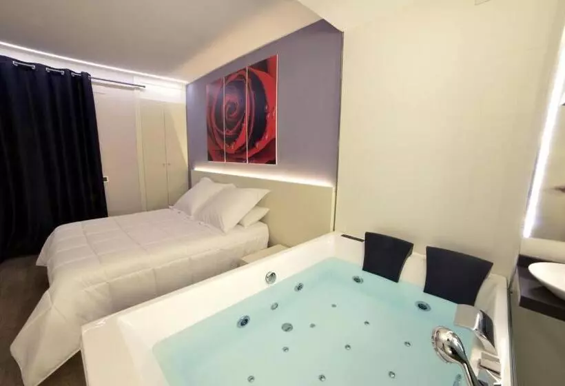 اتاق لوکس با وان آب گرم, Alcalá Del Jucar Hotel Pelayo